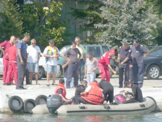Bărbatul dispărut în Lacul Siutghiol a ieşit la suprafaţă